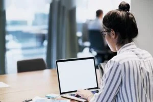 Czy nowoczesny biznes może funkcjonować bez dostępu do Internetu? Nowe technologie