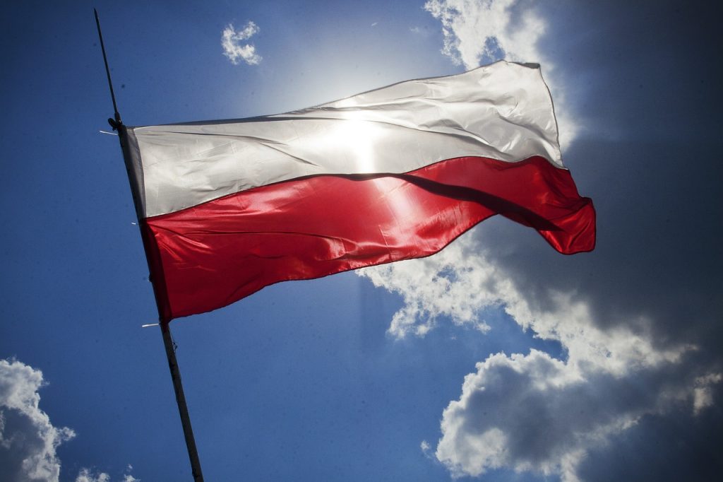 Pakiet „Przyjazne Prawo” przyjęty przez Rząd 1 Polska flaga