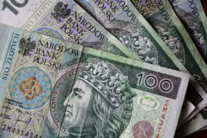 Jak sfinansować rozpoczęcie działalności banknotes, polish zloty, currency