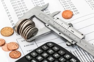 Budżetowanie i prognozowanie finansowe: Twój kompas w małej firmie savings, budget, investment, money, finance, business, financial, cash, income, economy, tax, planning, calculator, save, currency, wealth, accounting, calculate, expenses, banking, cost, stress, debt, stressed, crisis, squeeze, clamp down, tight, vernier, coins, budget, budget, budget, budget, budget, tax, tax, accounting, cost, cost, debt, debt
