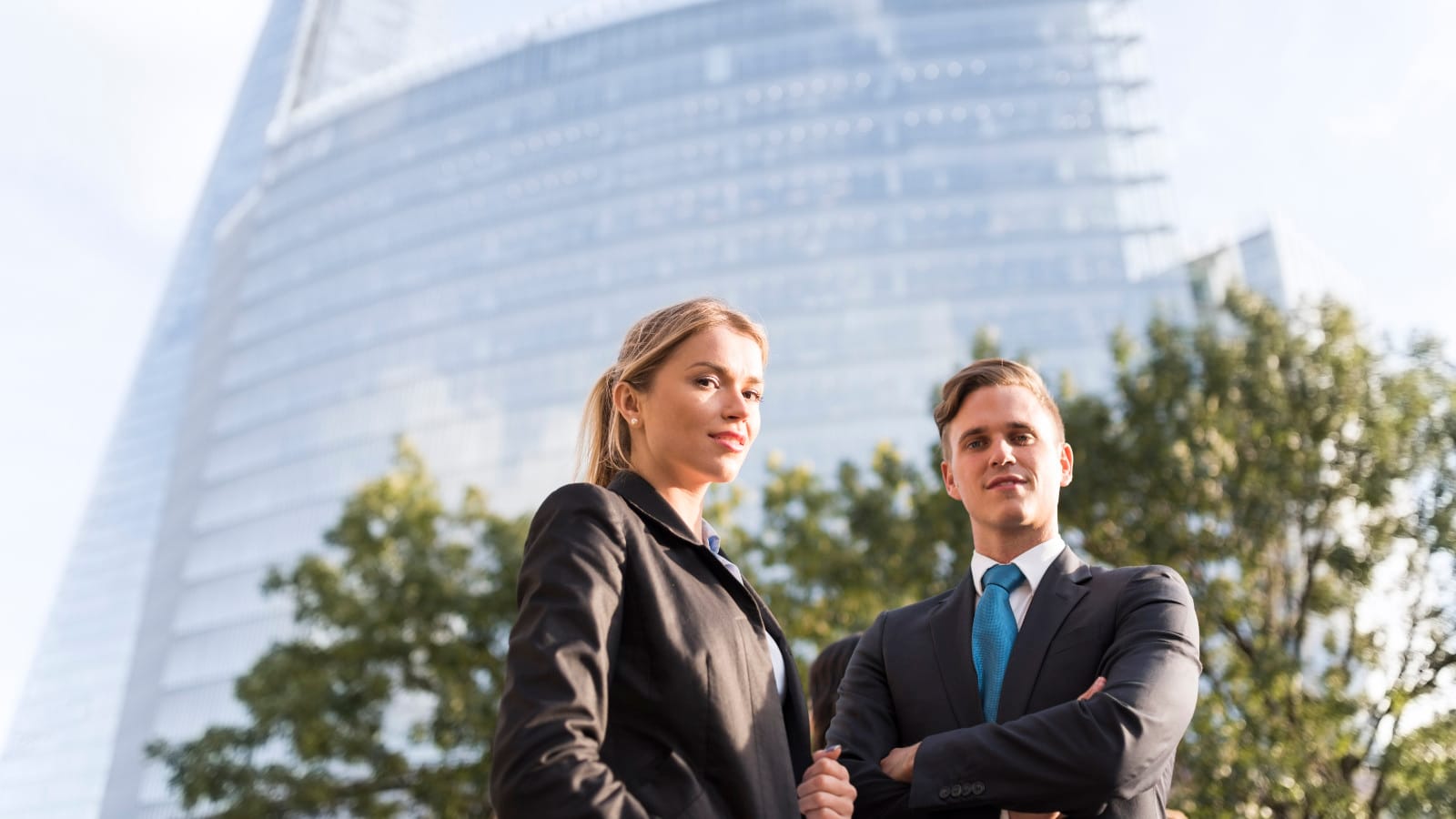 Jakie konto firmowe wybrać na start w 2025? Analiza i porady