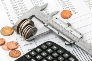 Budżetowanie i prognozowanie finansowe: Twój kompas w małej firmie savings, budget, investment, money, finance, business, financial, cash, income, economy, tax, planning, calculator, save, currency, wealth, accounting, calculate, expenses, banking, cost, stress, debt, stressed, crisis, squeeze, clamp down, tight, vernier, coins, budget, budget, budget, budget, budget, tax, tax, accounting, cost, cost, debt, debt