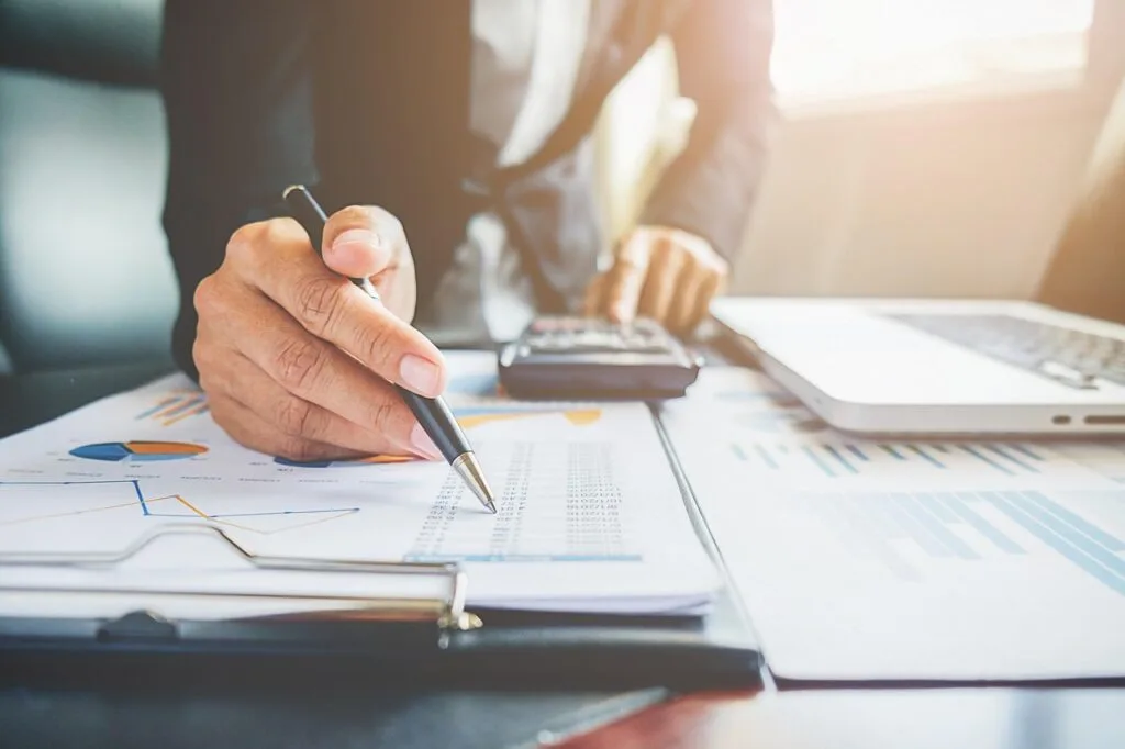 Księgowość online: prosty sposób na ogarnięcie finansów Twojej firmy