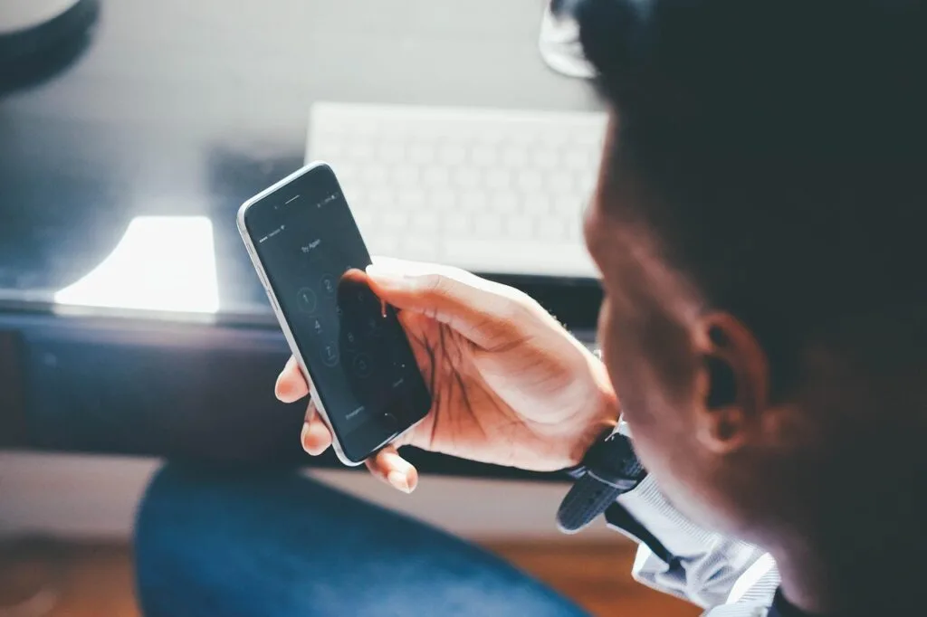 Jak wybrać platformę księgowości online dla twojej małej firmy?