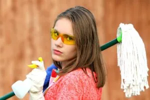 Działalność gospodarcza i umowa zlecenie wliczą się do stażu pracy girl, goggles, mop, cleaning, clean, hygiene, rag, wash, cleaner, cleaning materials, young woman, profession, occupation, professional, cleaning, cleaning, cleaning, cleaning, cleaning, clean